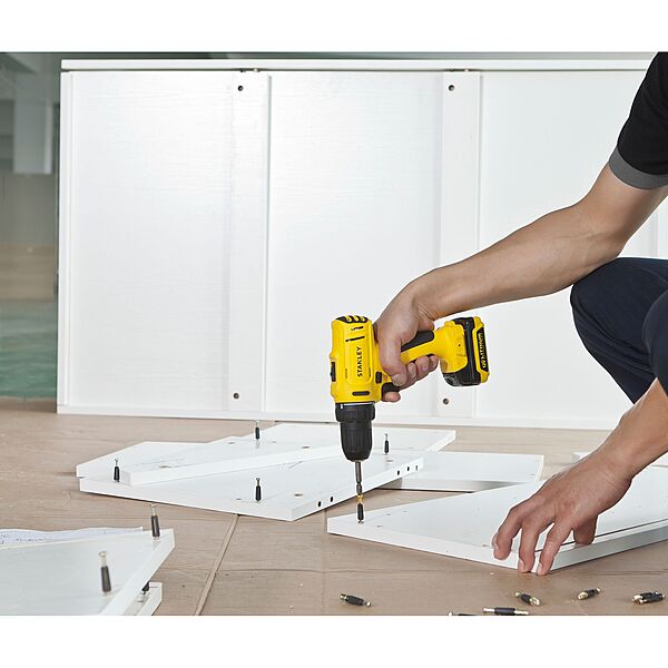 STANLEY SCD121S2K-B1 10.8V-1.5AH Drill Driver — view 3